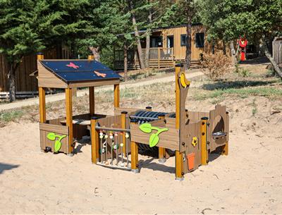 aire de jeux pour enfants au Camping Les Sirènes