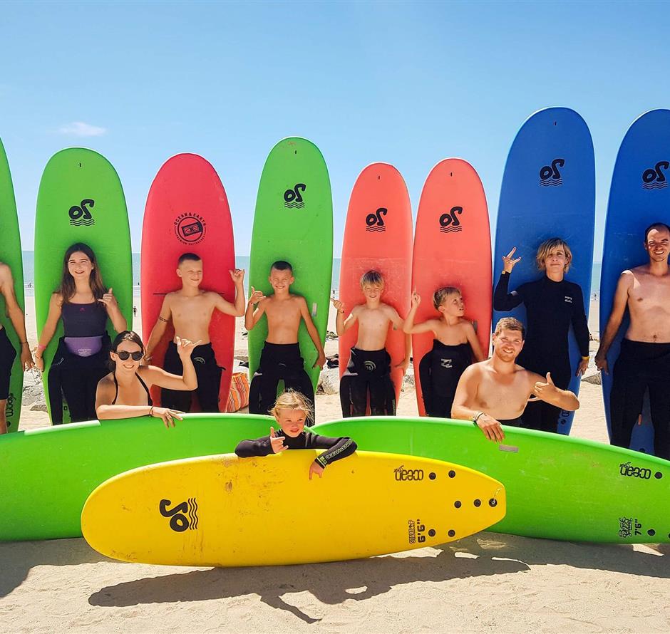 club ado en sortie surf à Saint Jean de Monts 