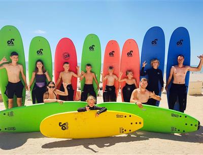 club ado en sortie surf à Saint Jean de Monts