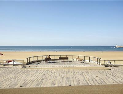 Sables d'Olonne proche du Camping Les Sirènes 3 étoiles à St Jean de monts en Vendée