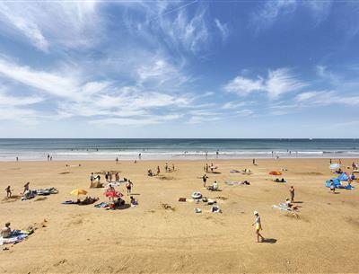 St gilles croix à quelques kilomètres du Camping Les Sirènes 3 étoiles  à Saint Jean de Monts en Vendée