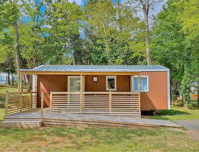 Vue extérieure du Mobil-home 4/6 personnes avec 2 chambres et clim accessible PMR