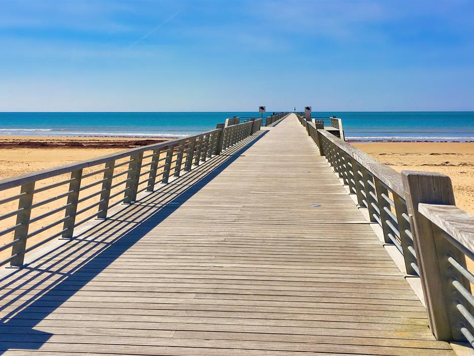 Plage de Saint-Jean-de-Monts en Vendée près du Camping Les Sirènes 3 étoiles - CAMPING**** Les Sirènes