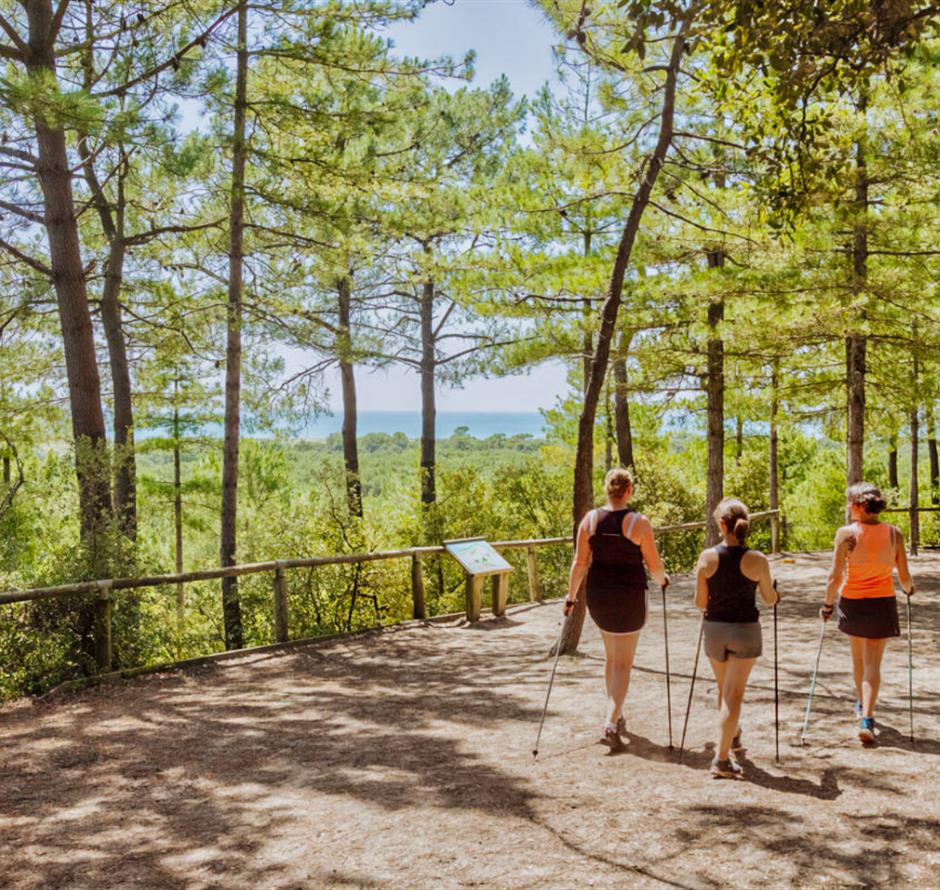 Marche nordique itinéraire Saint-Jean-de-Monts en Vendée près du Camping Les Sirènes 3 étoiles 