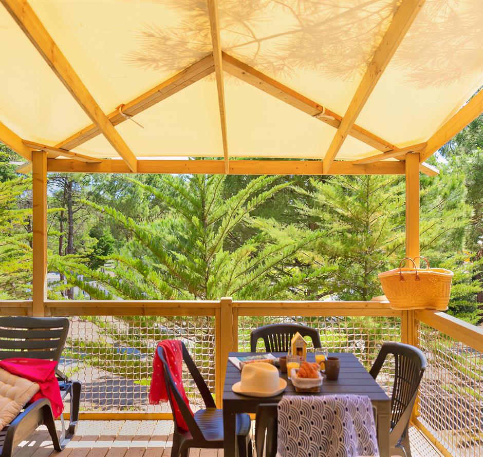 terrasse  du Cottage 2 pers 4 fleurs 