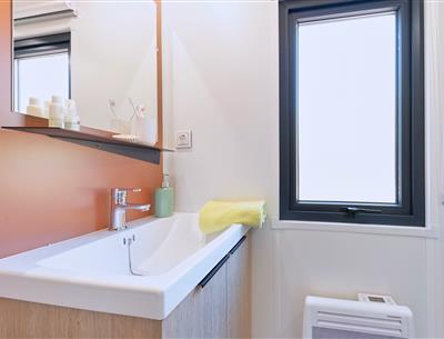salle de bain du Cottage 2 pers 4 fleurs