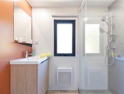 salle de bain du Cottage 2 pers 4 fleurs