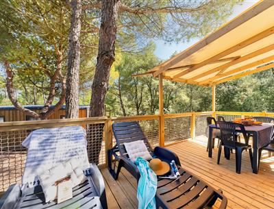 Terrasse extérieure du Cottage 6 personnes 3 fleurs