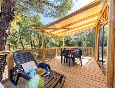 Terrasse extérieure du Cottage 6 personnes 3 fleurs