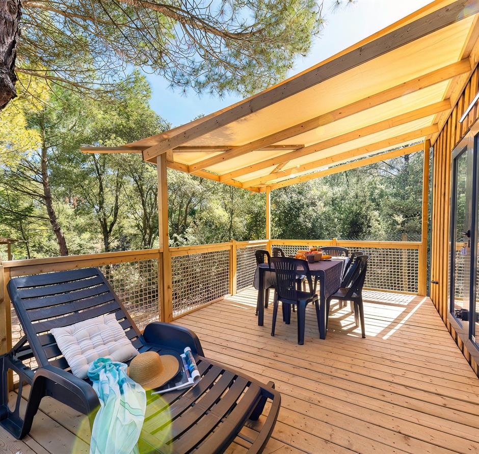Terrasse extérieure du Cottage 6 personnes 3 fleurs 