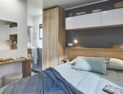 Chambre du Cottage 4 personnes 2 chambres 2 salles de bain 4 fleurs
