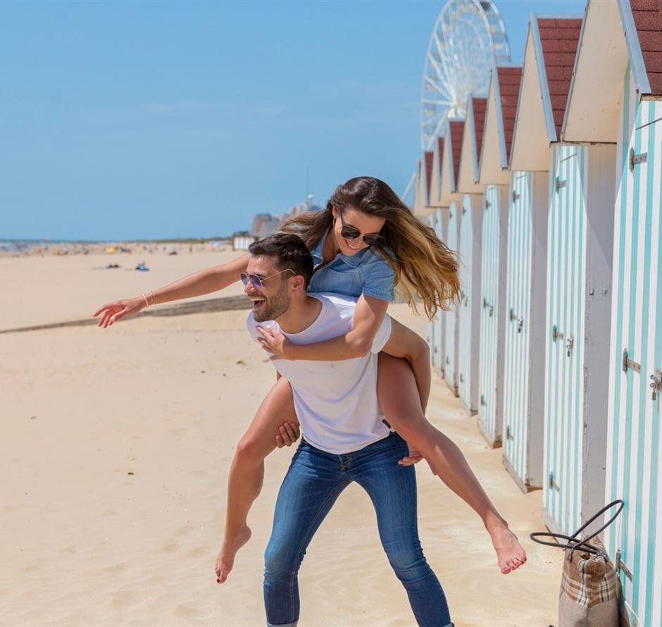 Plage de Saint-Jean-de-Monts en Vendée près du Camping Les Sirènes 3 étoiles 