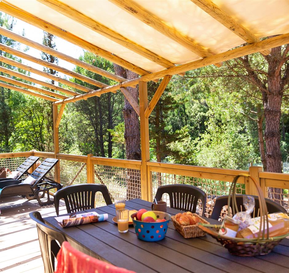 Terrasse du Cottage 6 personnes 3 chambres 4 fleurs 