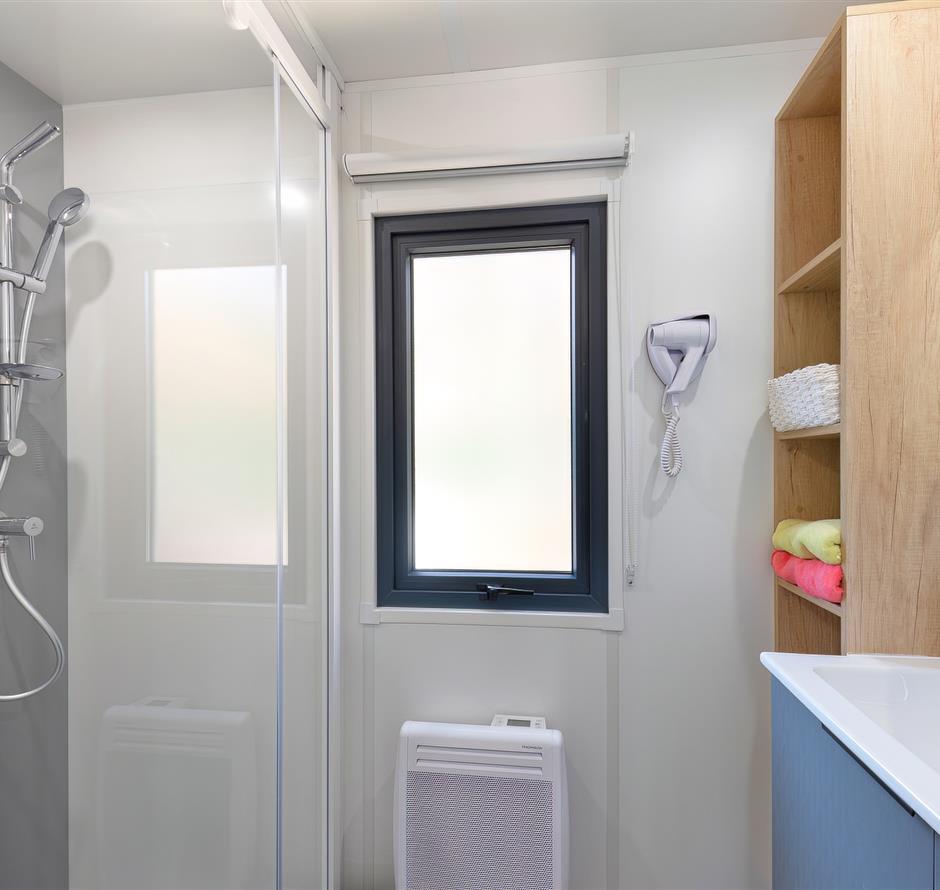 Salle de bain du Cottage 6 personnes 3 chambres 4 fleurs 