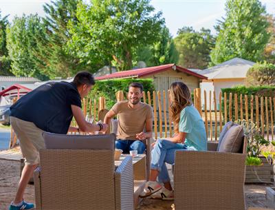 Service petit déjeuner au Camping Les Sirènes
