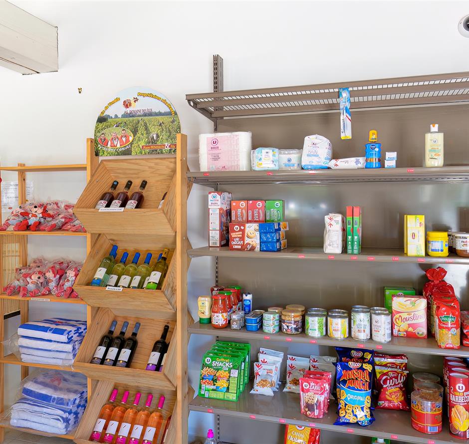 Services sur place au Camping Les Sirènes 3 étoiles  à Saint Jean de Monts en Vendée (petit déjeuner, location vélo, snack, bar, épicerie, massage, laverie, ...) 