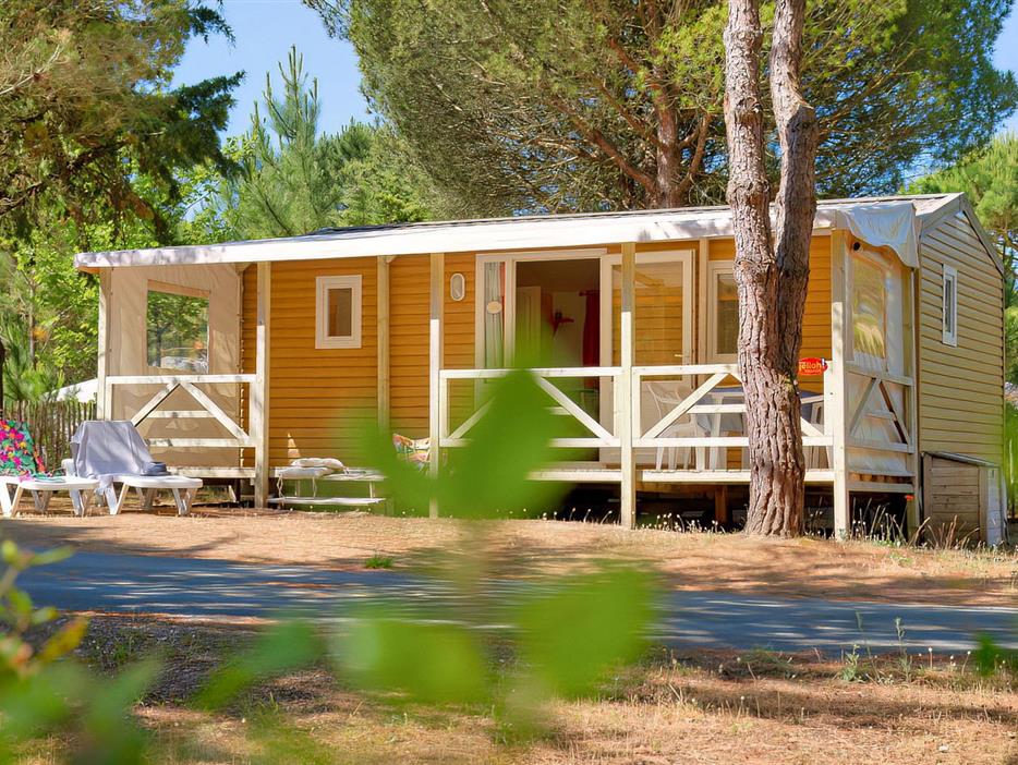 Vue extérieure du Cottage 4 pers 2 fleurs - CAMPING**** Les Sirènes