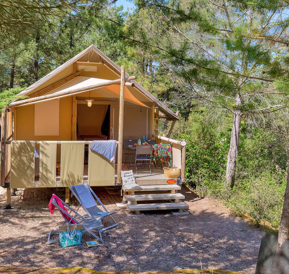 Vue extérieure du Tente lodge 4 personnes 2 chambres 