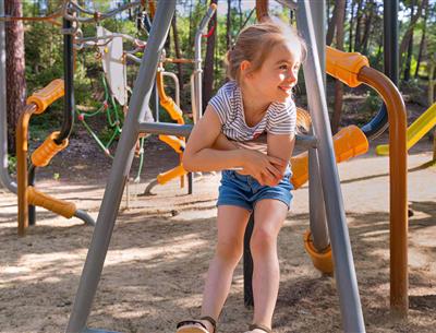 Activités et aire de jeux pour enfants au Camping Les Sirènes