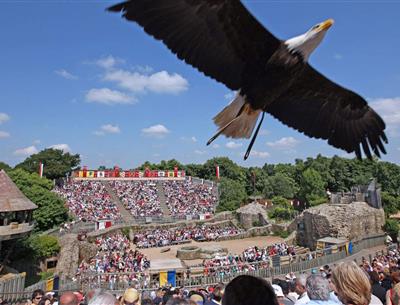 Le Puy du fou  près du Camping Les Sirènes 3 étoiles