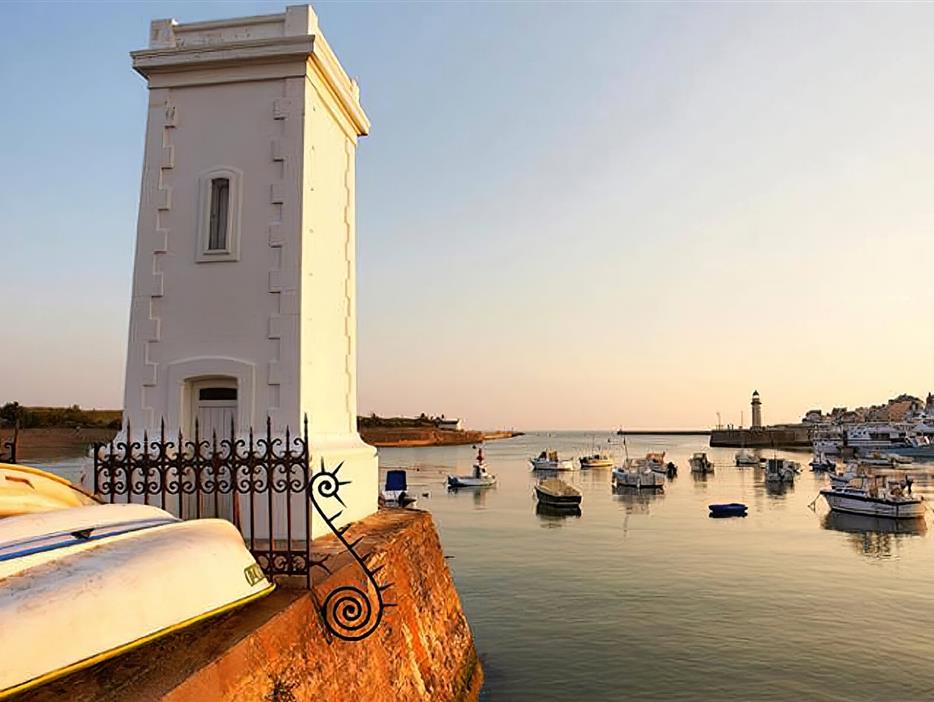 St gilles croix à quelques kilomètres du Camping Les Sirènes 3 étoiles  à Saint Jean de Monts en Vendée - CAMPING**** Les Sirènes
