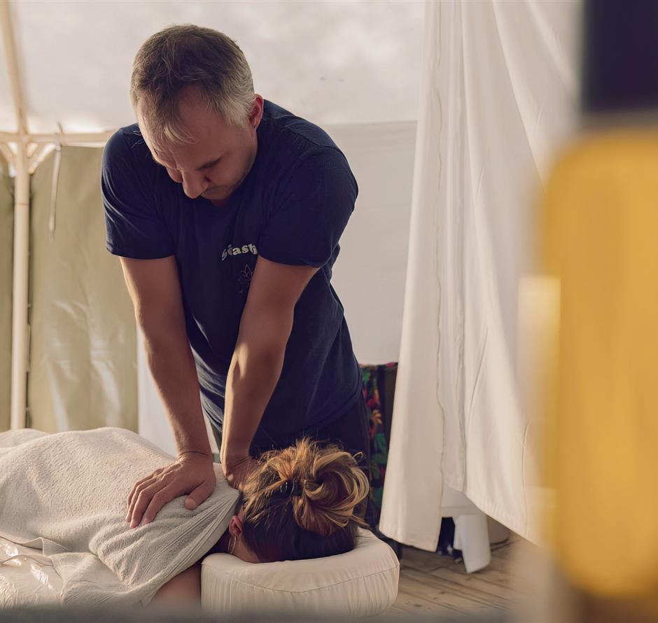 Massage de bien être au camping Les Sirènes 4 étoiles à Saint-Jean-de-Monts 